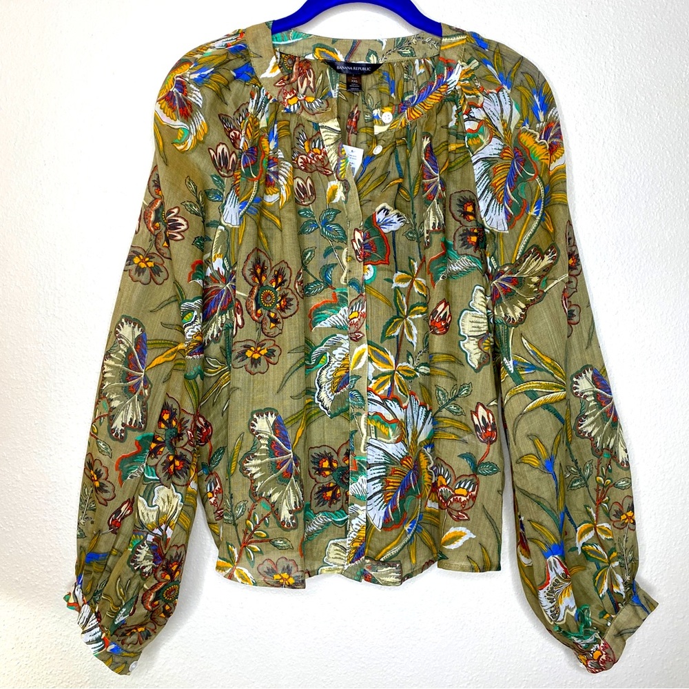 BANANA REPUBLIC Dark Floral Full Blouse